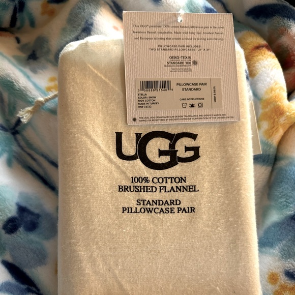 UGG Bedding Ugg Standard Pair Of Flannel Pillowcases Poshmark